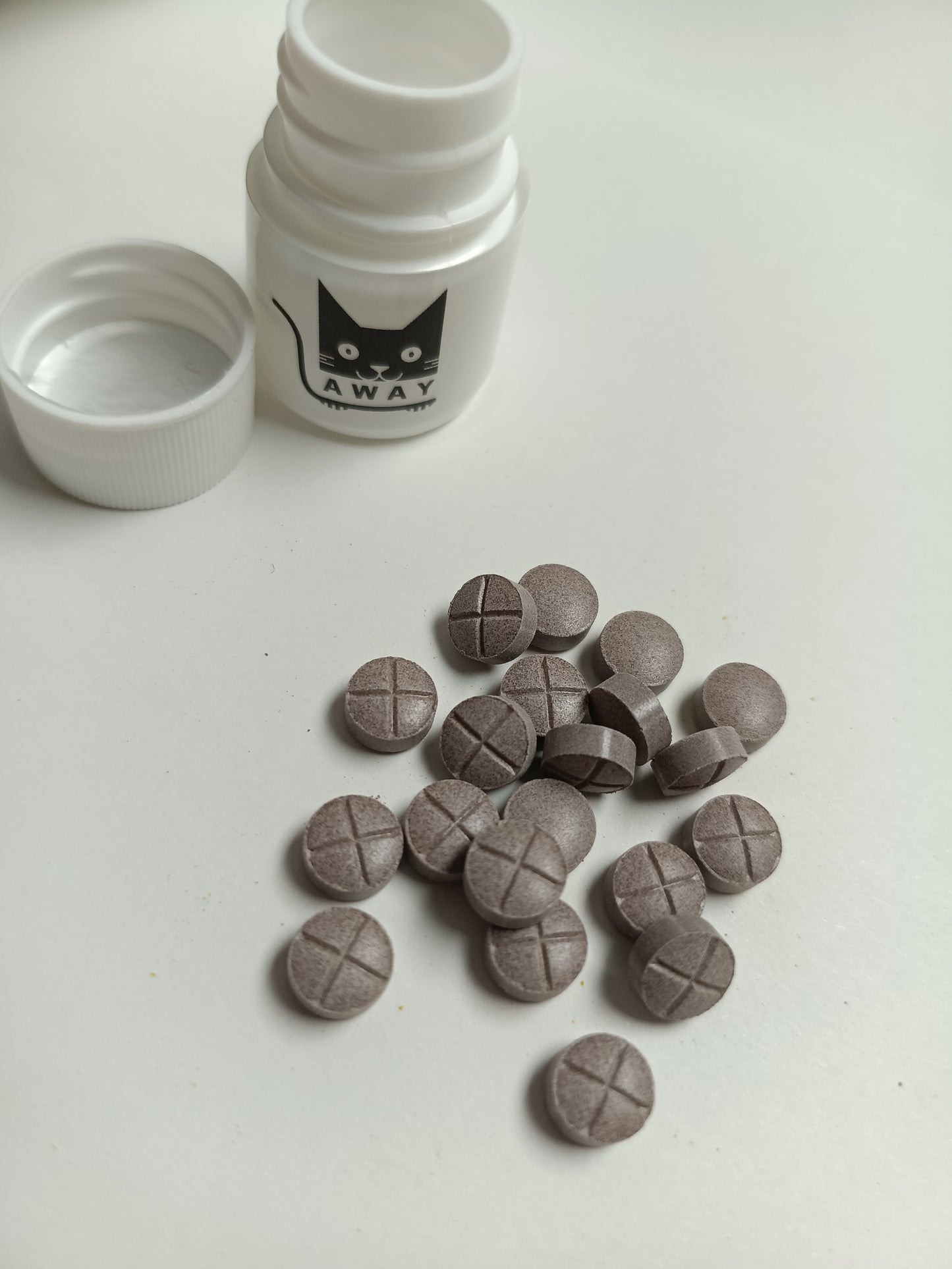 Gs-441524 pills 100mg(25$/pill) Formula Supplement for feline infectious peritonitis(FIP & FIPV